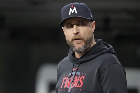 Twins manager Rocco Baldelli goes on leave to be with his wife for the birth of twins